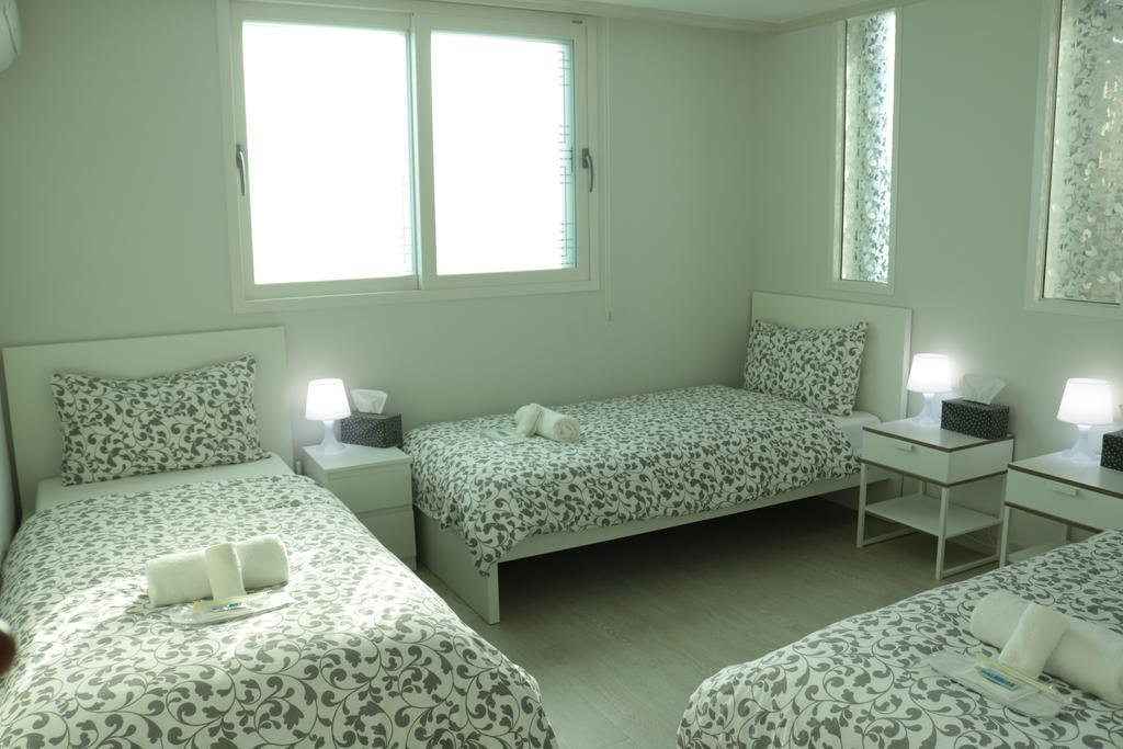 KoRus Guesthouse Incheon Extérieur photo
